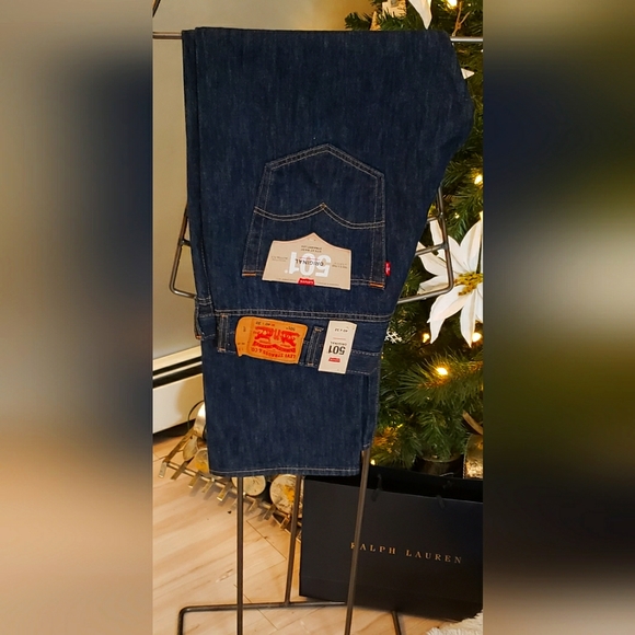 LEVIS - Picture 1 of 2